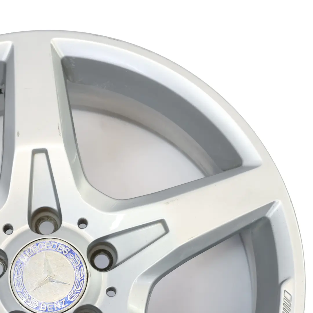 Jante Avant En Alliage Argent 18" 7,5J ET:42 pour Mercedes SLK R172 AMG à propos du numéro de pièce A1724012602 Mercedes SLK R172 AMG Jante Avant En Alliage Argent 18" 7,5J ET:42 - SKU A1724012602-3 - Numéro de pièce A1724012602