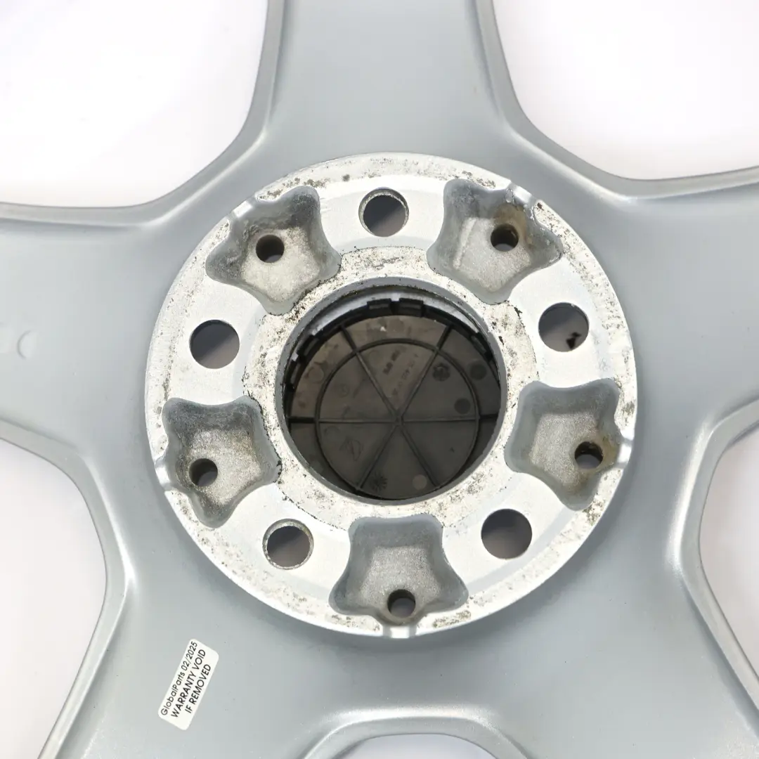 Cerchio posteriore lega argento 18" ET:36 8,5J 5 razze per Mercedes R172 con numero di parte A1724012702 Mercedes R172 Cerchio posteriore lega argento 18" ET:36 8,5J 5 razze - SKU A1724012702-1 - Numero di parte A1724012702