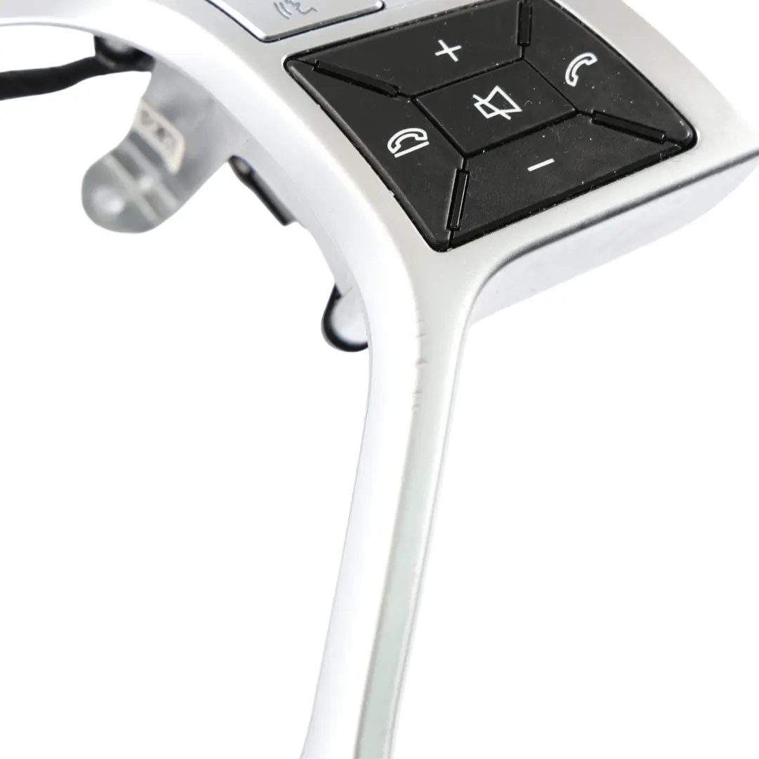Lenkradschalter Multifunktionstaste Silber Zierleiste für Mercedes R172 mit Teilenummer A1725400362 Mercedes R172 Lenkradschalter Multifunktionstaste Silber Zierleiste - SKU A1725400362-3 - Teilenummer A1725400362