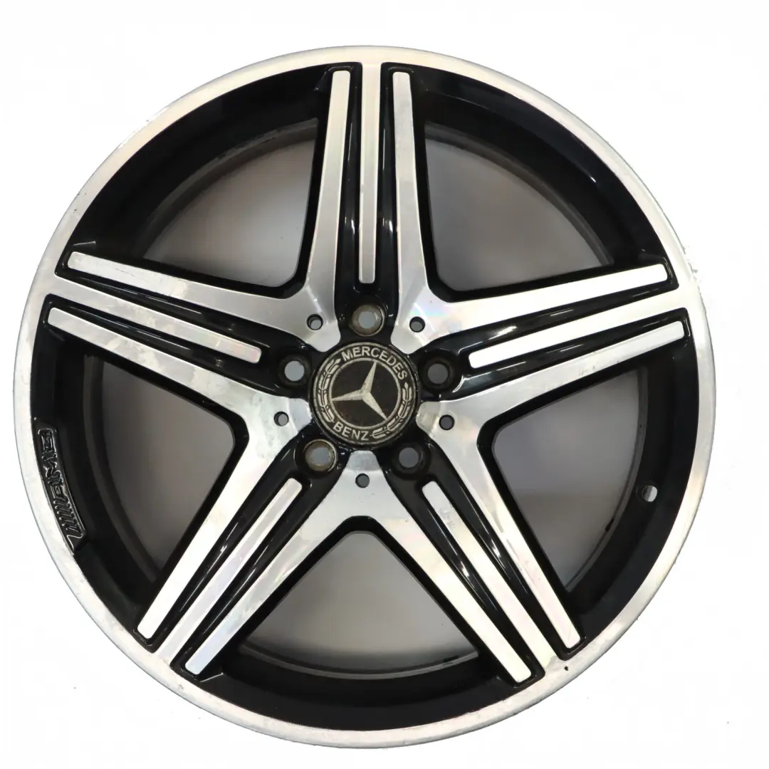 Llanta de aleación Mercedes W176 AMG 18" 5 radios dobles ET:48 8J para con número de pieza A1764010402 Llanta de aleación Mercedes W176 AMG 18" 5 radios dobles ET:48 8J - SKU A1764010402-4 - Número de pieza A1764010402