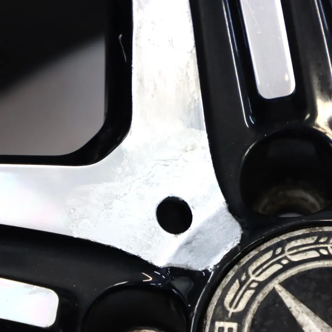 Leicht metall felge 18" 5 Doppel speichen ET:48 8J für Mercedes W176 AMG mit Teilenummer A1764010402 Mercedes W176 AMG Leicht metall felge 18" 5 Doppel speichen ET:48 8J - SKU A1764010402-4 - Teilenummer A1764010402