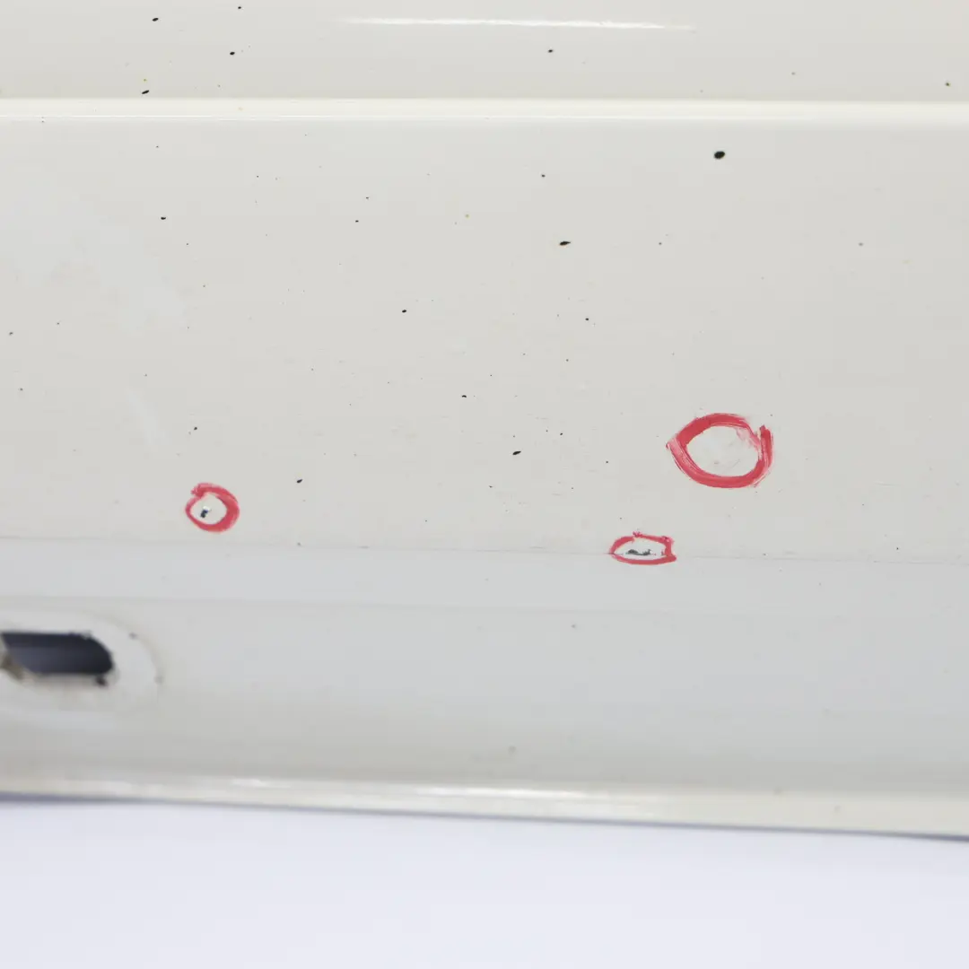 Minigonna Laterale Mercedes W176 AMG Sinistra Battitacco W246 Bianco Calcite 650 per con numero di parte A1766980054 Minigonna Laterale Mercedes W176 AMG Sinistra Battitacco W246 Bianco Calcite 650 - SKU A1766980054-CW1 - Numero di parte A1766980054