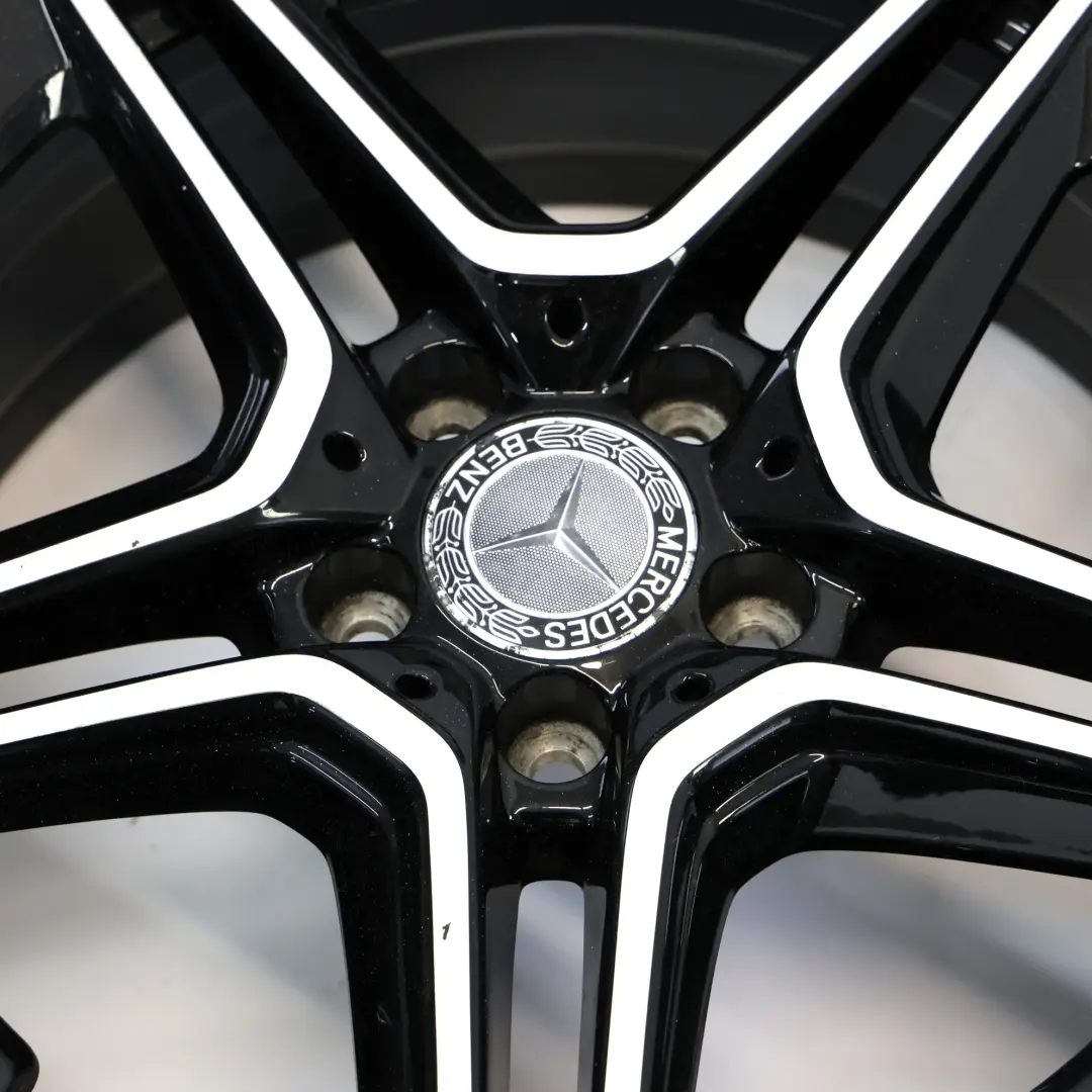 Alloy Wheel Rim 5 Double Spoke 18" 7,5J ET:49 to Mercedes W177 V177 AMG with Part number A1774011500 Mercedes W177 V177 AMG Alloy Wheel Rim 5 Double Spoke 18" 7,5J ET:49 - SKU A1774011500-1 - Part number A1774011500