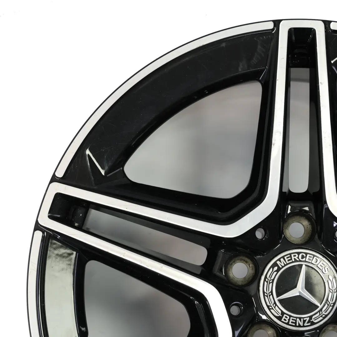 Leicht Metall Felge 5 Doppel Speiche 18" 7,5J für Mercedes W177 V177 AMG mit Teilenummer A1774011500 Mercedes W177 V177 AMG Leicht Metall Felge 5 Doppel Speiche 18" 7,5J - SKU A1774011500-2 - Teilenummer A1774011500