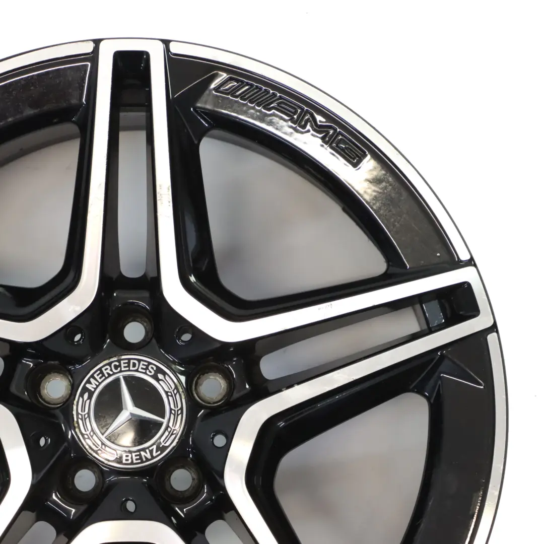 Llanta aleación Mercedes W177 V177 AMG 5 radios dobles 18" 8J ET:40 para con número de pieza A1774014000 Llanta aleación Mercedes W177 V177 AMG 5 radios dobles 18" 8J ET:40 - SKU A1774014000-1 - Número de pieza A1774014000