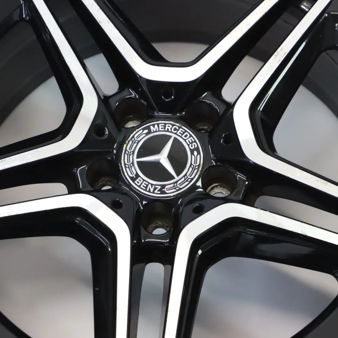 Leicht metall felge 5 Doppel speiche 18" 8J ET:40 für Mercedes W177 AMG mit Teilenummer A1774014000 Mercedes W177 AMG Leicht metall felge 5 Doppel speiche 18" 8J ET:40 - SKU A1774014000-1 - Teilenummer A1774014000