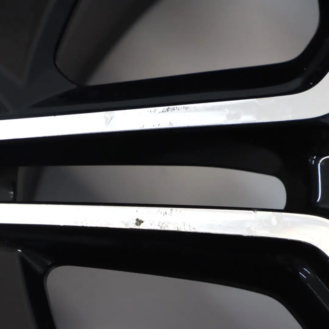 Felga Aluminiowa 18" 8J ET:40 do Mercedes W177 V177 AMG o numerze A1774014000 Mercedes W177 V177 AMG Felga Aluminiowa 18" 8J ET:40 - SKU A1774014000-1 - Numer Części A1774014000