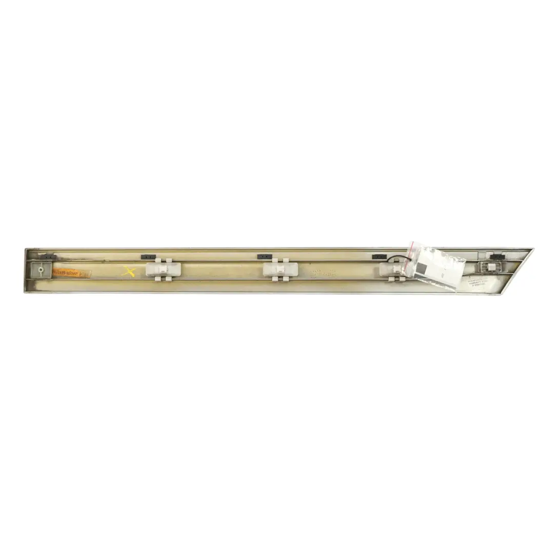  Moulure De Porte Mercedes W203, Garniture Arrière Droite Brilliant Silver - 744 - SKU A2036905262-BRS - Numéro de pièce A2036905262