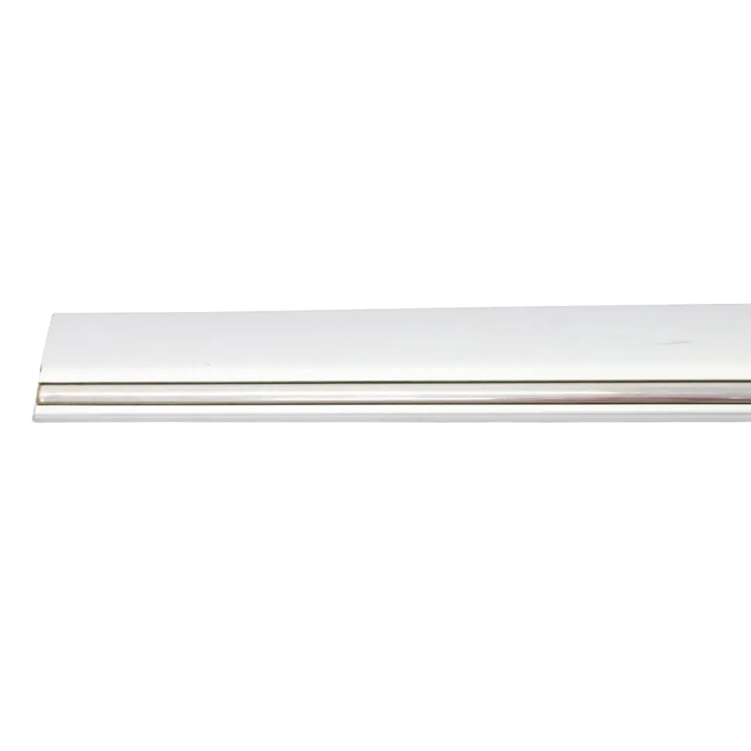  Moulure De Porte Mercedes W203, Garniture Arrière Droite Brilliant Silver - 744 - SKU A2036905262-BRS - Numéro de pièce A2036905262