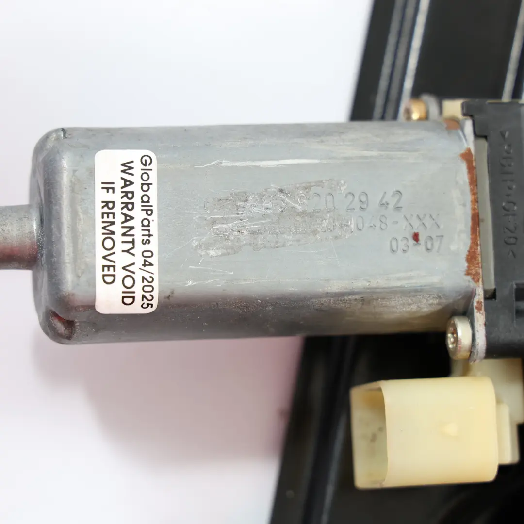  Lève-Vitre Électrique Mercedes W203 Porte Arrière Gauche Moteur - SKU A2037300346-1 - Numéro de pièce A2037300346