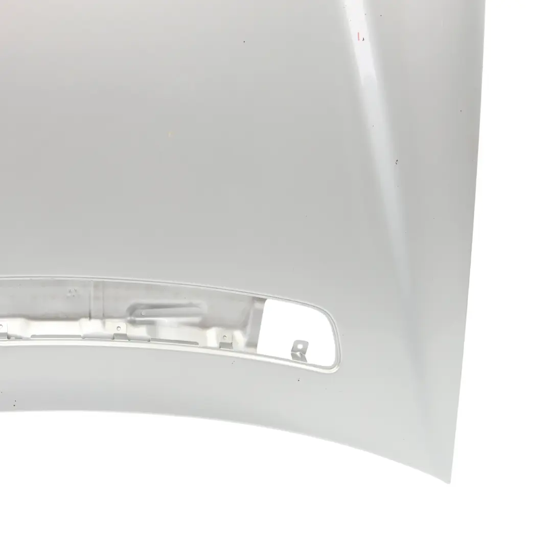 Maska Pokrywa Silnika Brilliant Silver Metallic - 9744 do Mercedes W203 o numerze A2038800157 Mercedes W203 Maska Pokrywa Silnika Brilliant Silver Metallic - 9744 - SKU A2038800157-BRS - Numer Części A2038800157