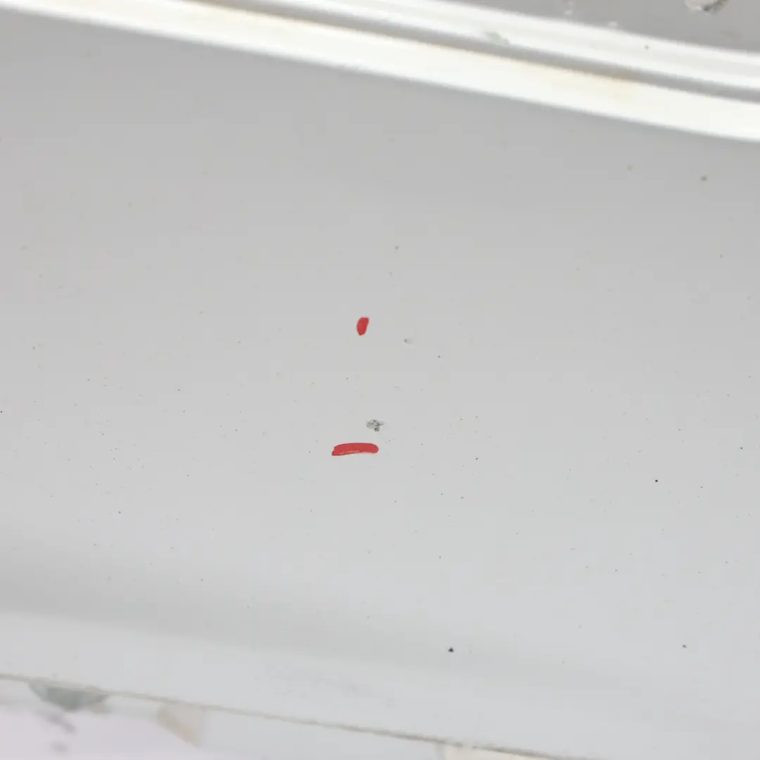 Panneau Latéral Mercedes W203 Aile Avant Droite Arrière Brilliant Silver - 744 pour à propos du numéro de pièce A2038800218 Panneau Latéral Mercedes W203 Aile Avant Droite Arrière Brilliant Silver - 744 - SKU A2038800218-BRS - Numéro de pièce A2038800218