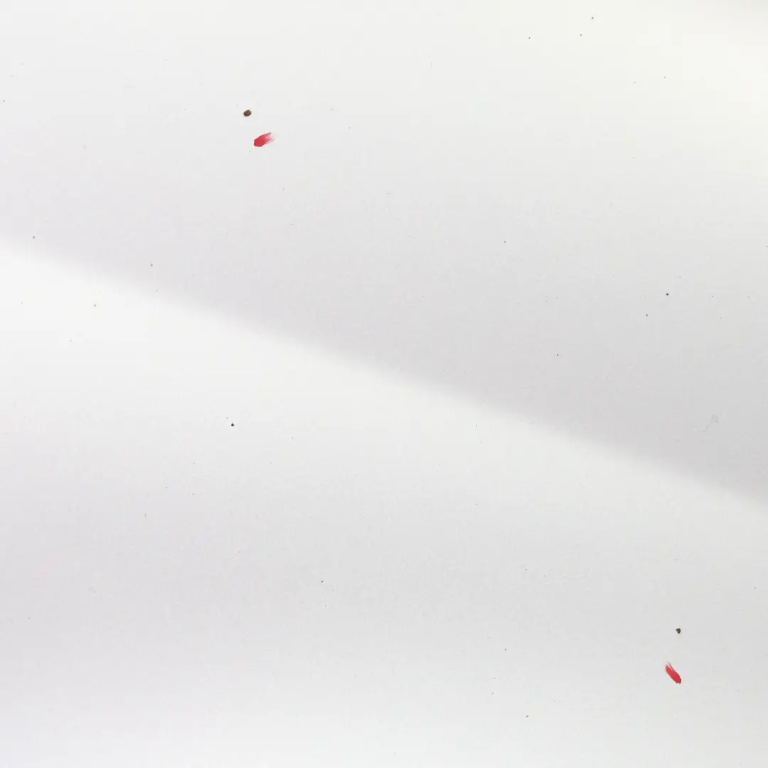 Seitenverkleidung Mercedes W203 Vorne Rechts Kotflügel Brillant Silber - 744 für mit Teilenummer A2038800218 Seitenverkleidung Mercedes W203 Vorne Rechts Kotflügel Brillant Silber - 744 - SKU A2038800218-BRS - Teilenummer A2038800218