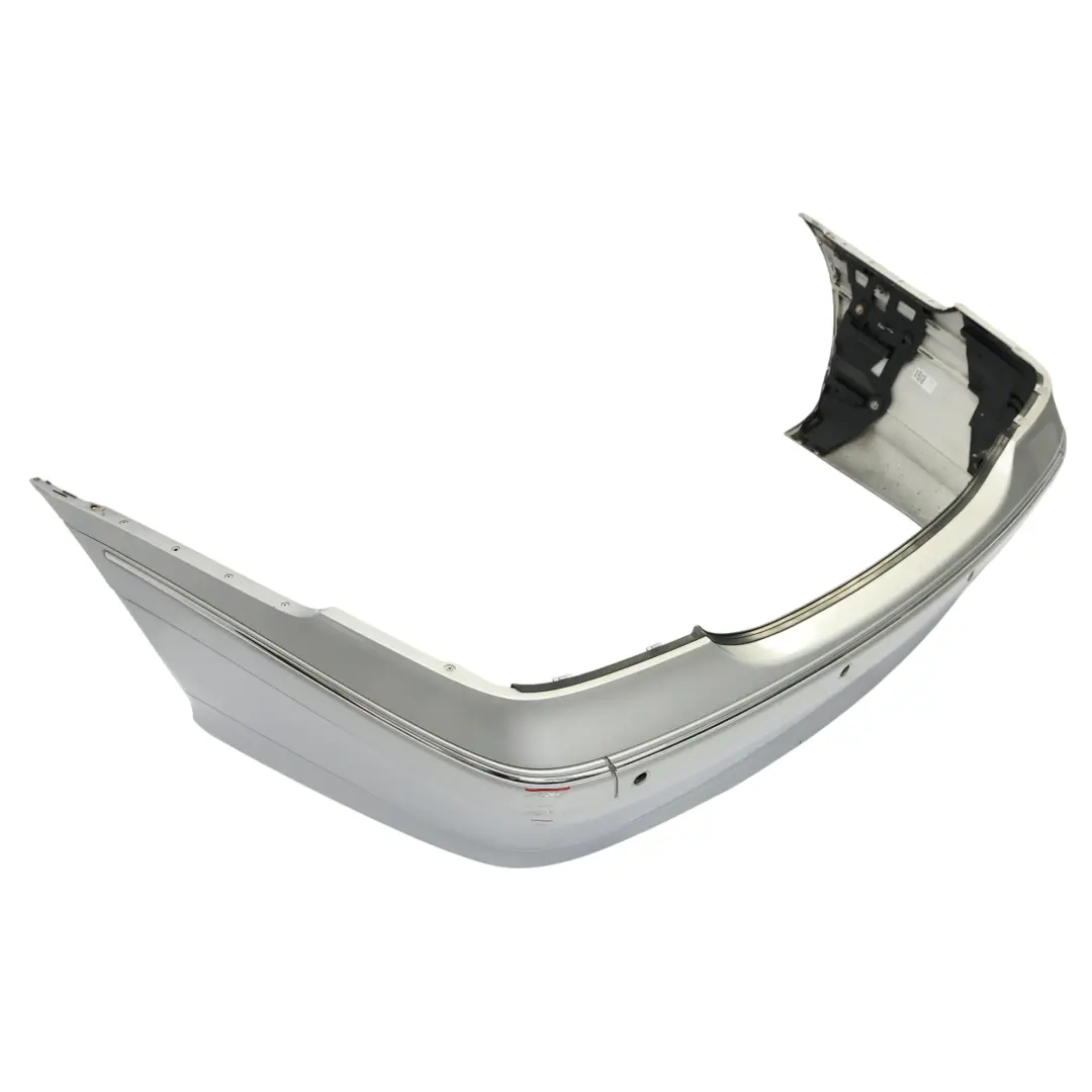 Zderzak Tylny Sport Brilliant Silver Srebrny Metalik - 744 do Mercedes W203 o numerze A2038853925 Mercedes W203 Zderzak Tylny Sport Brilliant Silver Srebrny Metalik - 744 - SKU A2038853925-BRS - Numer Części A2038853925