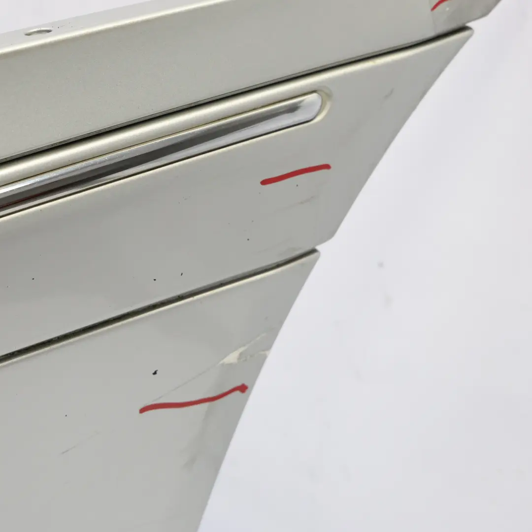 Zderzak Tylny Sport Brilliant Silver Srebrny Metalik - 744 do Mercedes W203 o numerze A2038853925 Mercedes W203 Zderzak Tylny Sport Brilliant Silver Srebrny Metalik - 744 - SKU A2038853925-BRS - Numer Części A2038853925