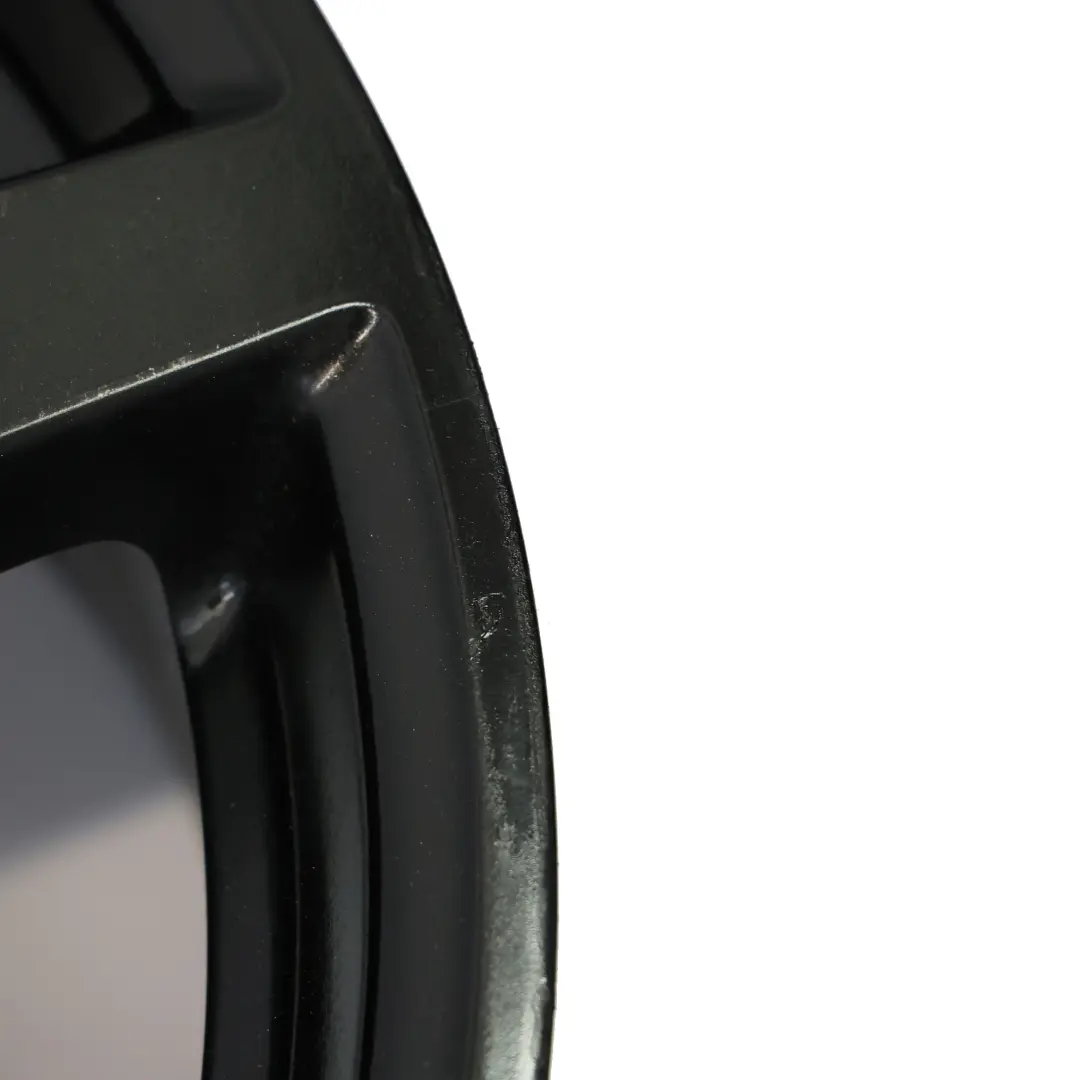 Felga Aluminiowa Czarna 18" 8,5J do Mercedes W204 AMG o numerze A2044019902 Mercedes W204 AMG Felga Aluminiowa Czarna 18" 8,5J - SKU A2044019902-5 - Numer Części A2044019902