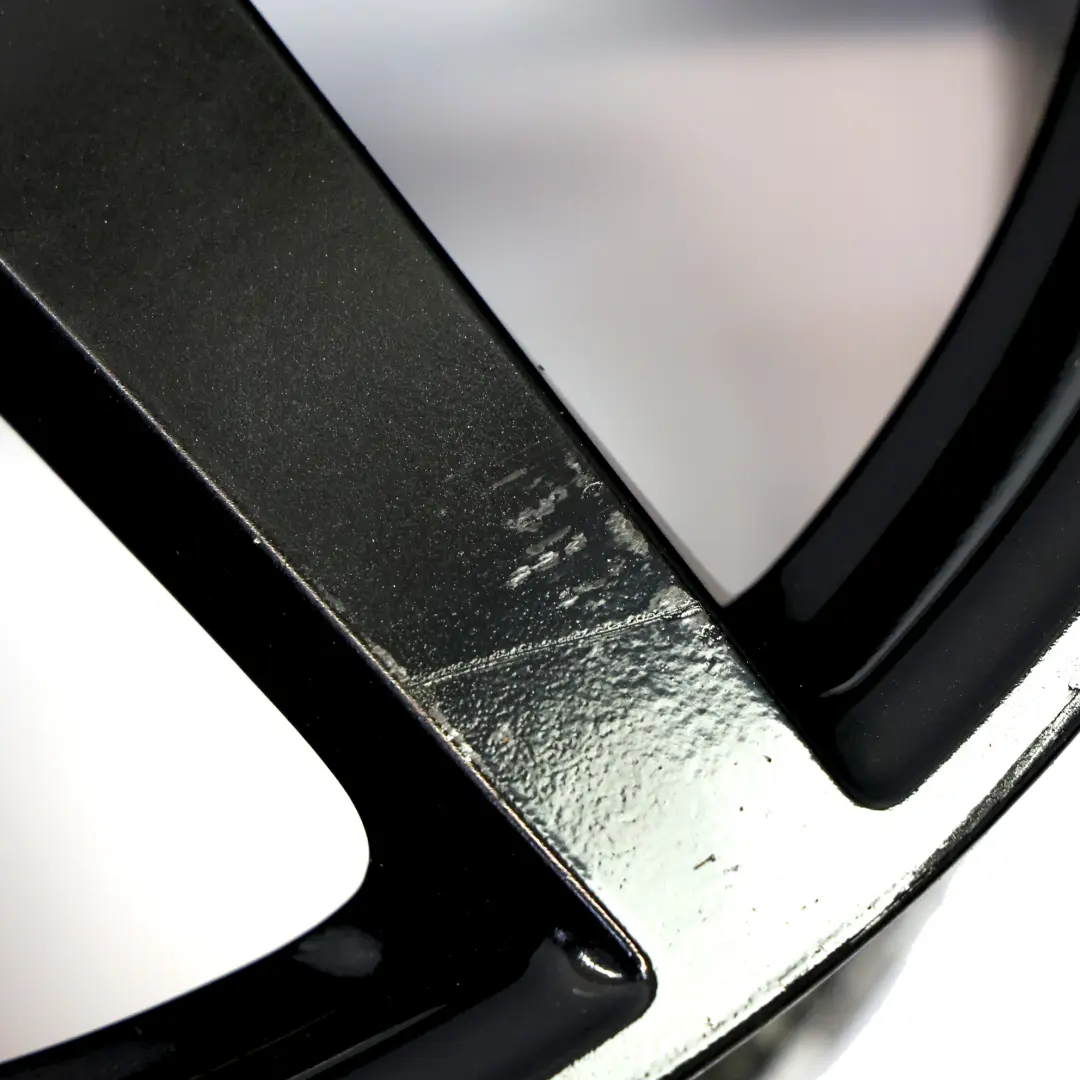 Jante alliage noir AMG 7 branches avant 18" 8,5J ET:54 pour Mercedes W204 à propos du numéro de pièce A2044019902 Mercedes W204 Jante alliage noir AMG 7 branches avant 18" 8,5J ET:54 - SKU A2044019902-5 - Numéro de pièce A2044019902