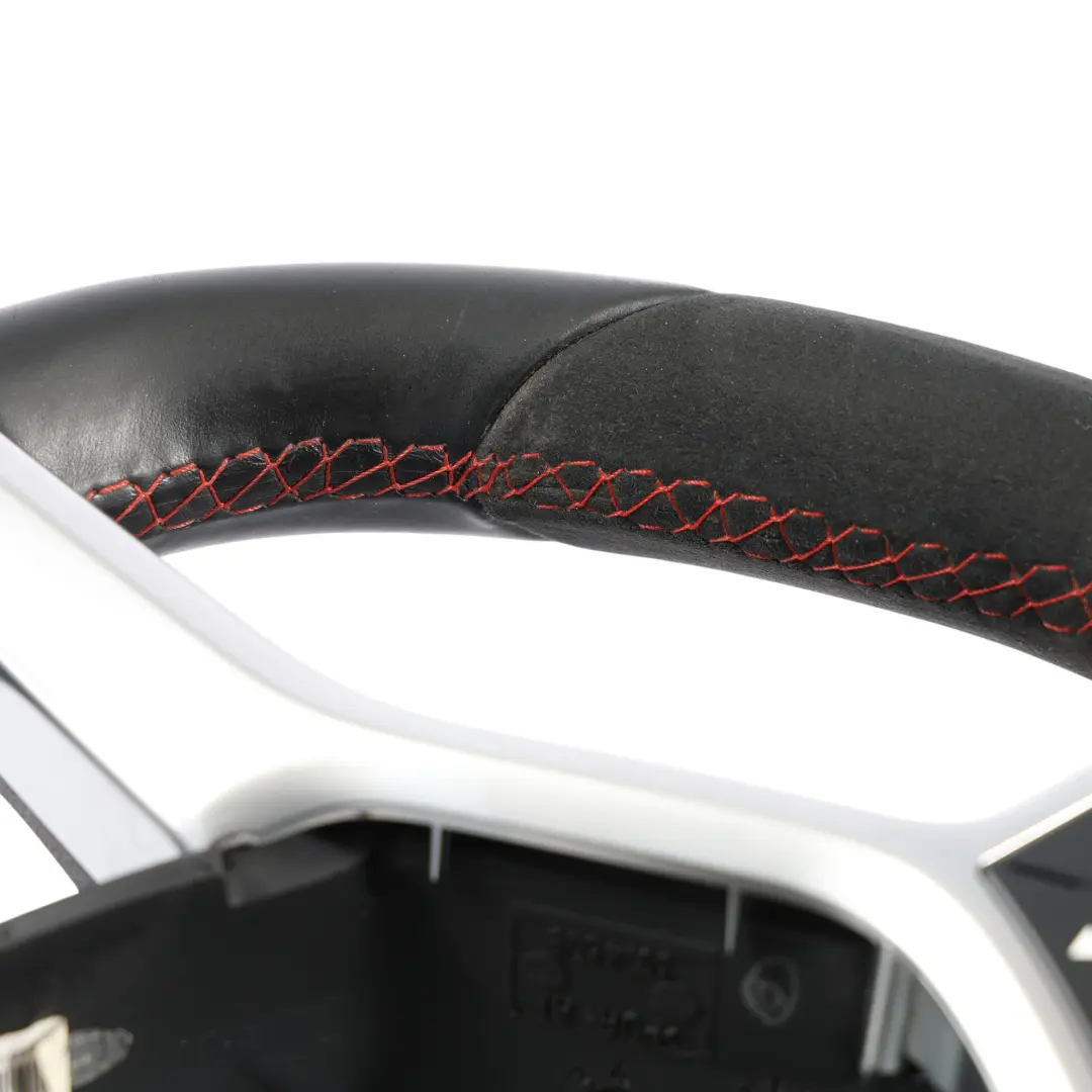 Cuero Negro Alcantara Palanca de Cambio para Volante Mercedes C117 W176 C204 con número de pieza A2044605203 Volante Mercedes C117 W176 C204 Cuero Negro Alcantara Palanca de Cambio - SKU A2044605203 - Número de pieza A2044605203