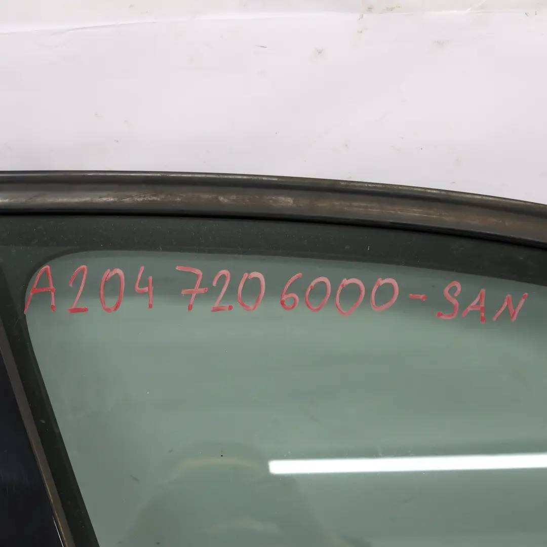 Mercedes W204 Puerta Delantera Derecha Revestimiento Sanidine Beige - 798 - SKU A2047206000-SAN - Número de pieza A2047206000