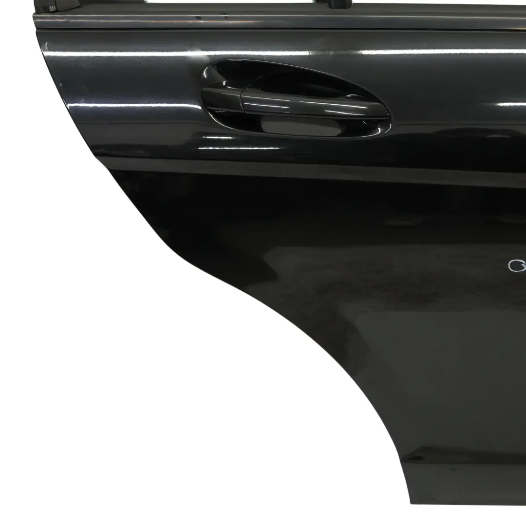 Mercedes W204 Limousine Tür Hinten Rechts Obsidian Schwarz Metallic - 197 - SKU A2047302200-OB - Teilenummer A2047302200