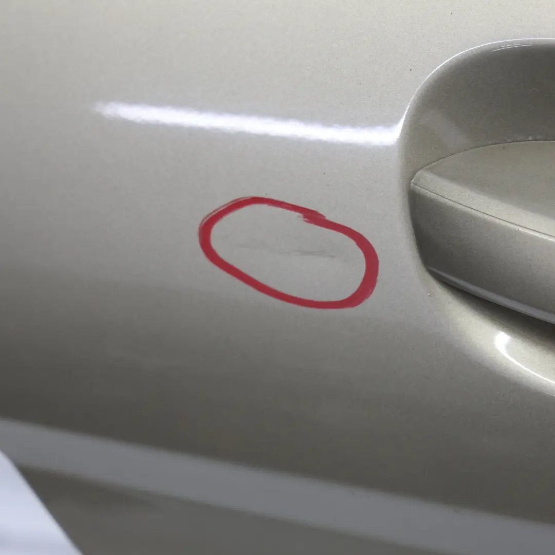 Puerta Trasera Derecha Sanidine Beige Metallic - 798 para Mercedes W204 Berlina con número de pieza A2047302200 Mercedes W204 Berlina Puerta Trasera Derecha Sanidine Beige Metallic - 798 - SKU A2047302200-SAN - Número de pieza A2047302200