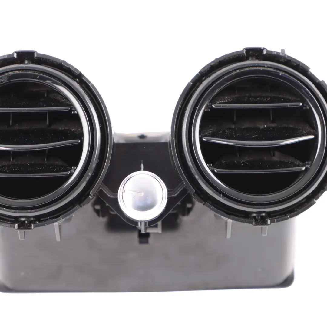 Vaschetta Portaoggetti Presa Aria Posteriore Nero per Mercedes W205 con numero di parte A2058308301 Mercedes W205 Vaschetta Portaoggetti Presa Aria Posteriore Nero - SKU A2058308301-1 - Numero di parte A2058308301