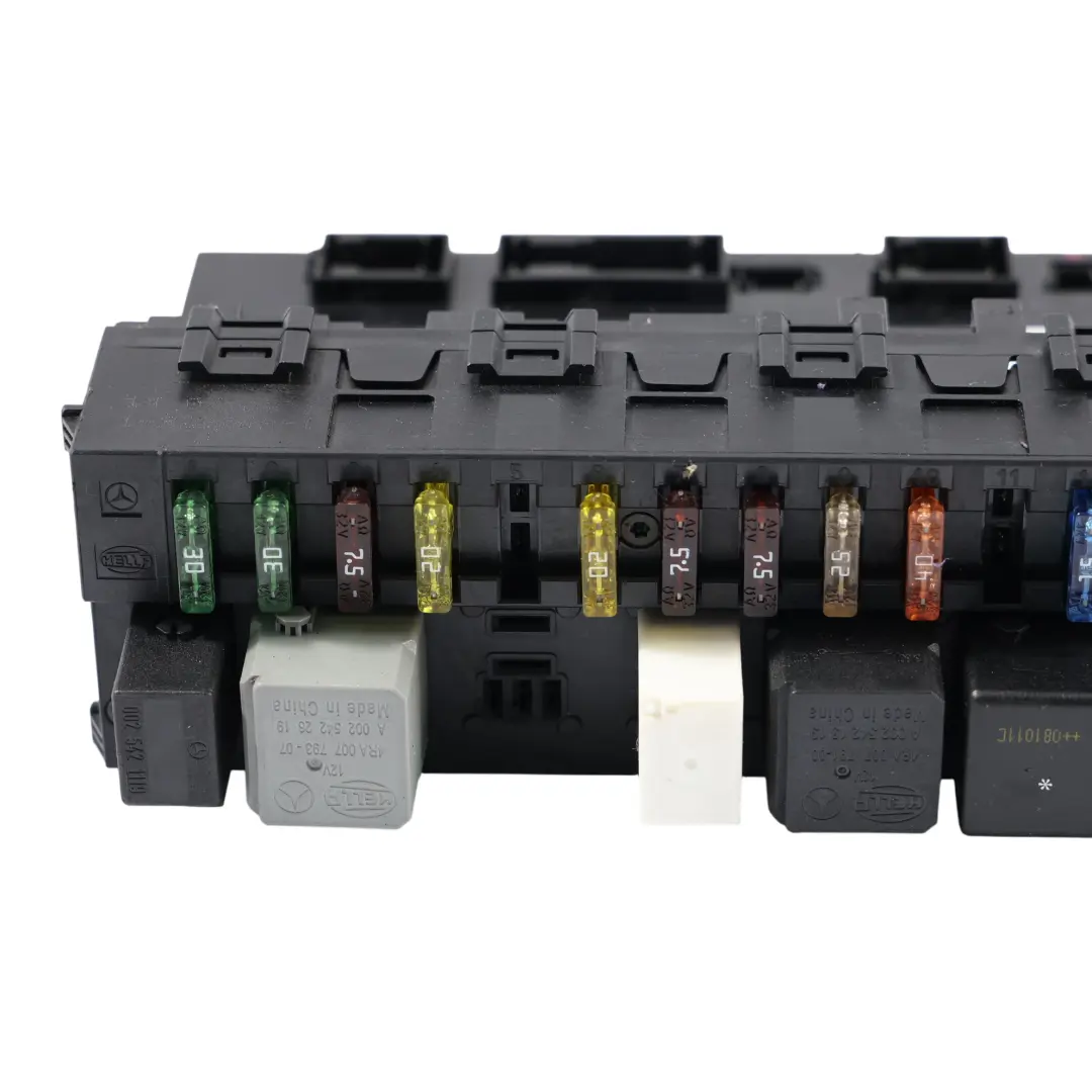 Scatola Fusibili Modulo Controllo SAM Scatola per Mercedes A209 con numero di parte A2095451701 Mercedes A209 Scatola Fusibili Modulo Controllo SAM Scatola - SKU A2095451701-1 - Numero di parte A2095451701