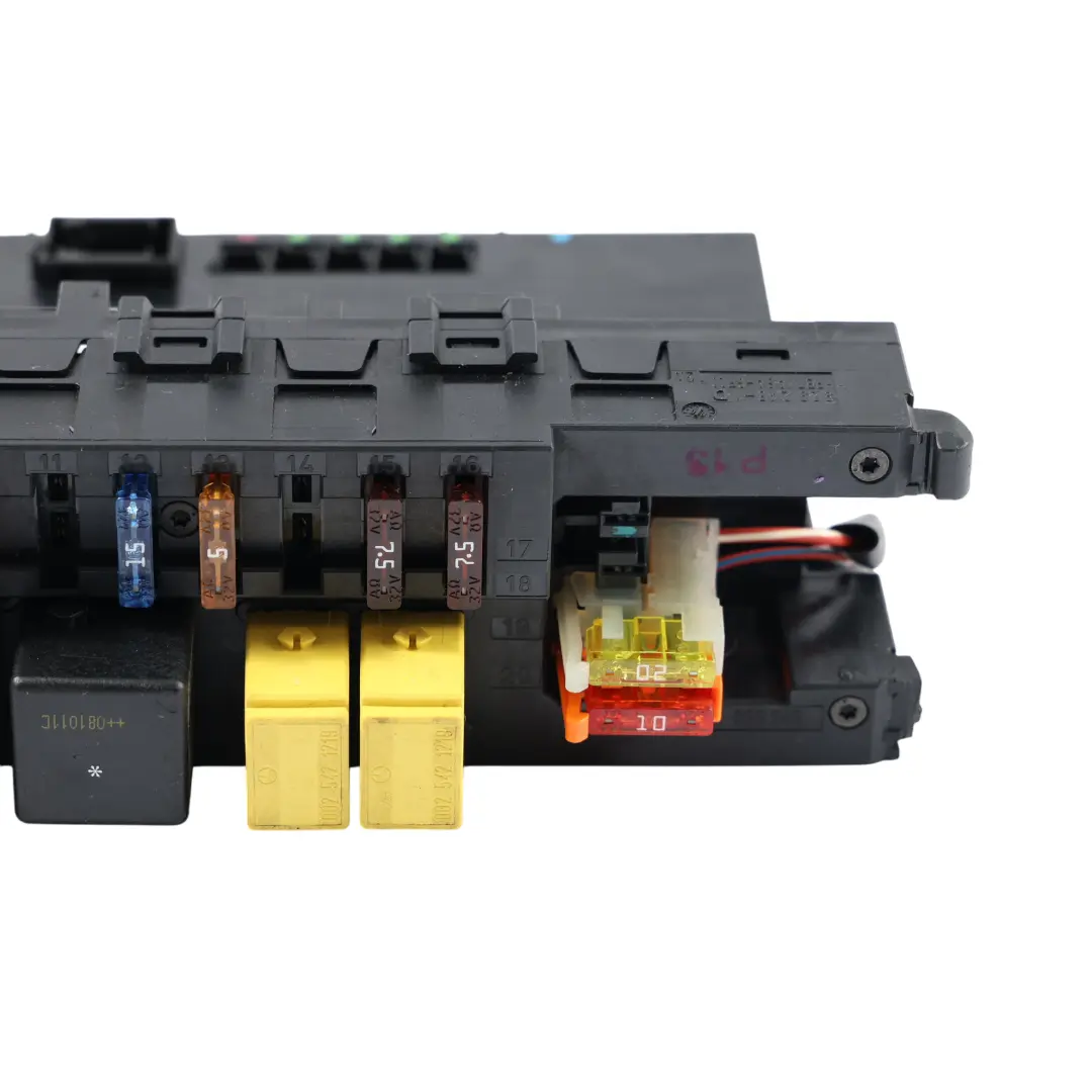 Mercedes A209 Boîte Fusibles Relais Module Commande SAM - SKU A2095451701-1 - Numéro de pièce A2095451701