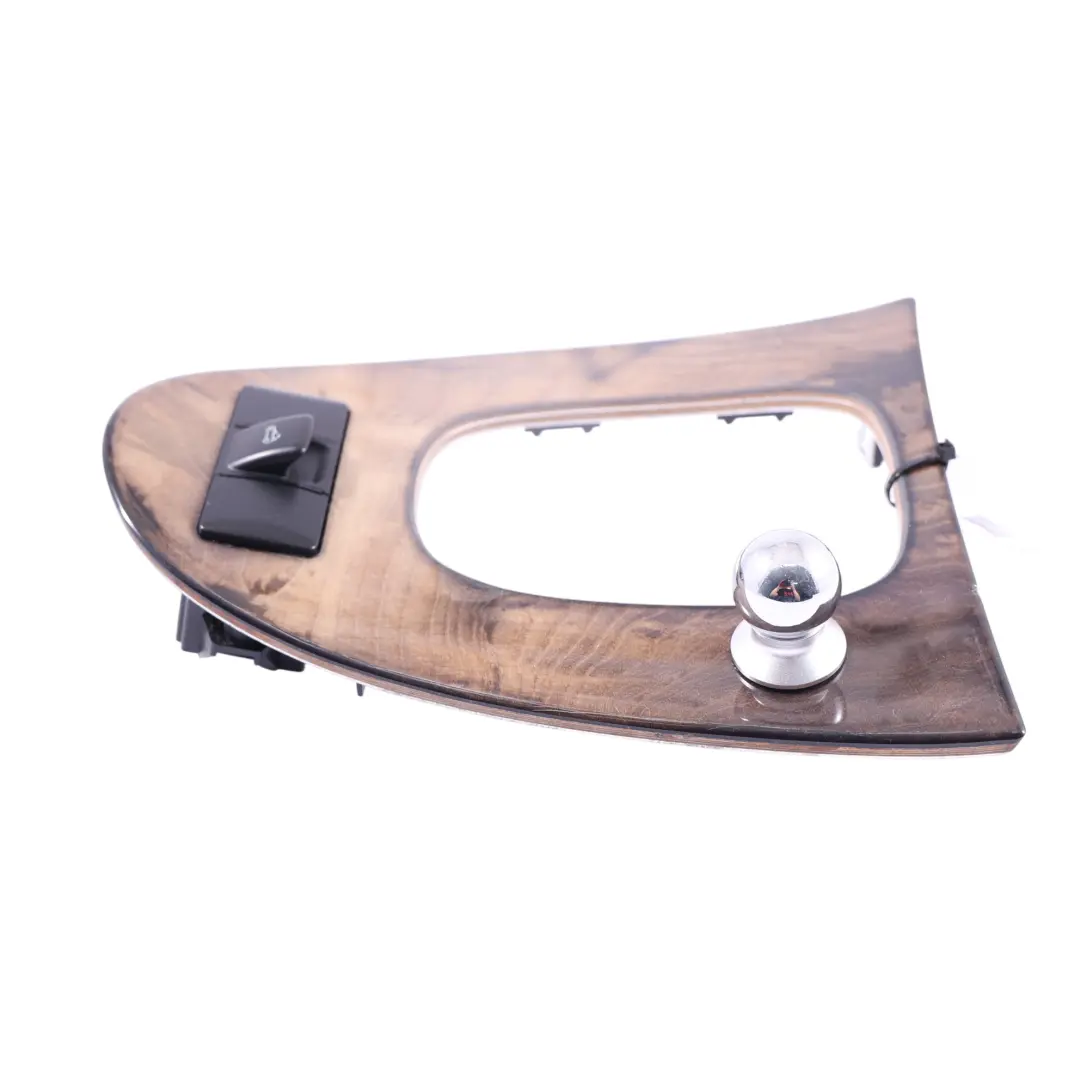 Levier Vitesse Console Centrale Mercedes A209 Interrupteur Toit pour à propos du numéro de pièce A2096804307 Levier Vitesse Console Centrale Mercedes A209 Interrupteur Toit - SKU A2096804307 - Numéro de pièce A2096804307