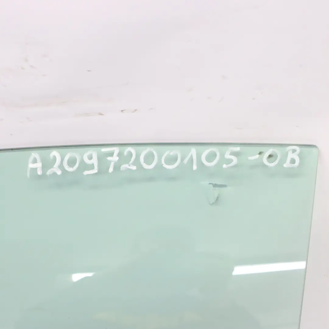 Gauche Mercedes CLK W209 Obsidian Black Metallic Noir - 197 pour Porte Avant à propos du numéro de pièce A2097200105 Porte Avant Gauche Mercedes CLK W209 Obsidian Black Metallic Noir - 197 - SKU A2097200105-OB - Numéro de pièce A2097200105