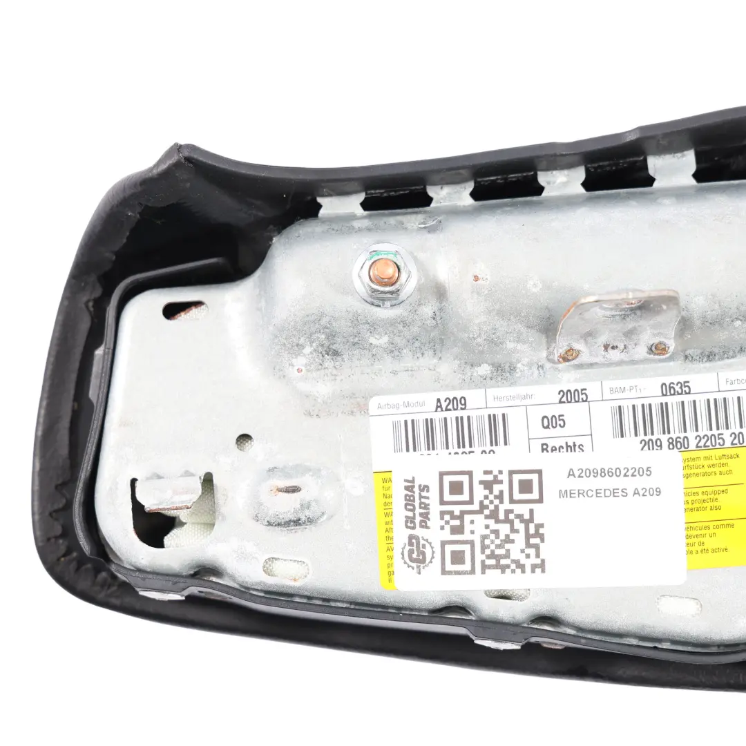 Mercedes A209 Module Air Latéral Siège Avant Droit Cuir Noir - SKU A2098602205 - Numéro de pièce A2098602205