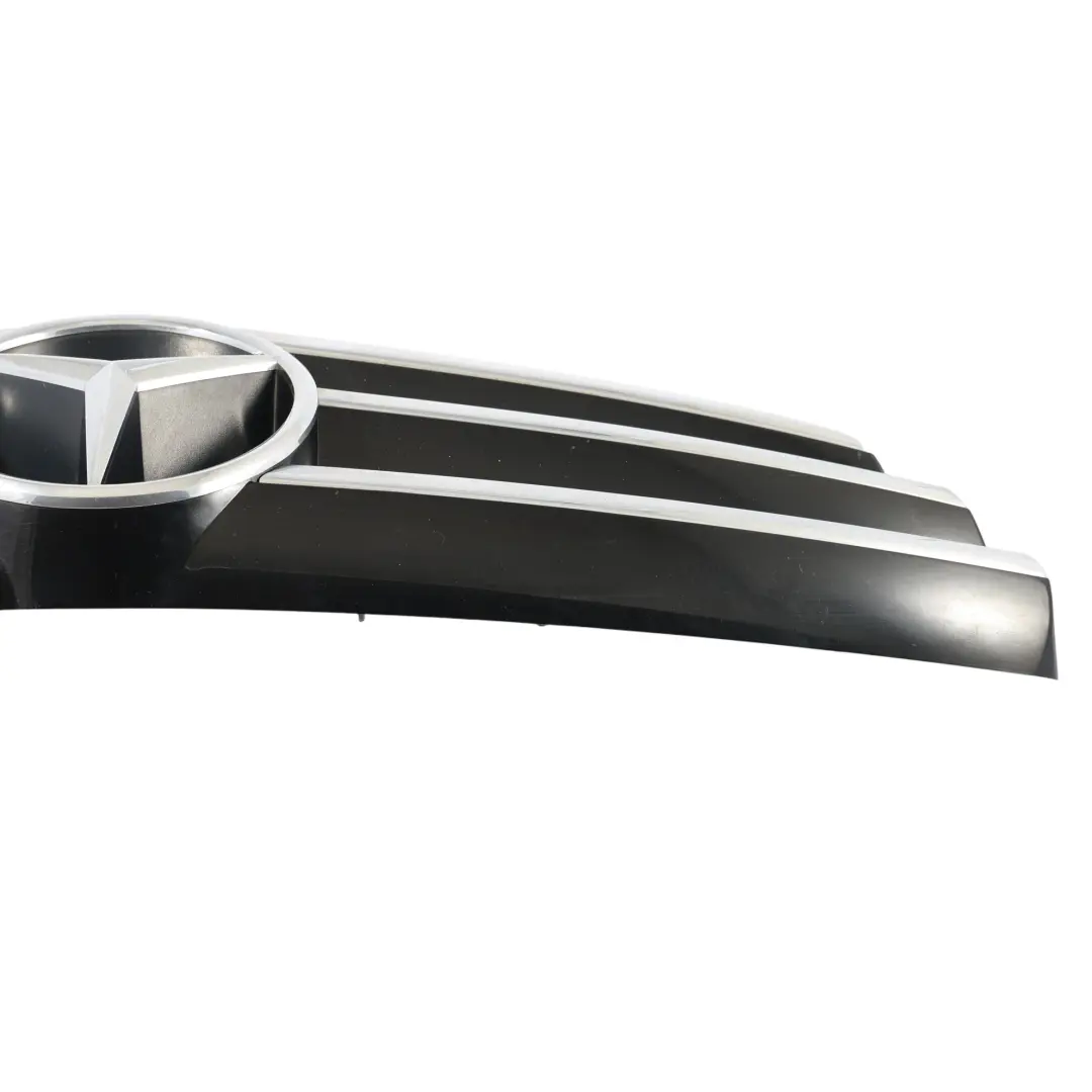 Front Kühler Grill Abdeckung Motor Haube Chrom für Mercedes A209 C209 mit Teilenummer A2098800123 Mercedes A209 C209 Front Kühler Grill Abdeckung Motor Haube Chrom - SKU A2098800123-2 - Teilenummer A2098800123