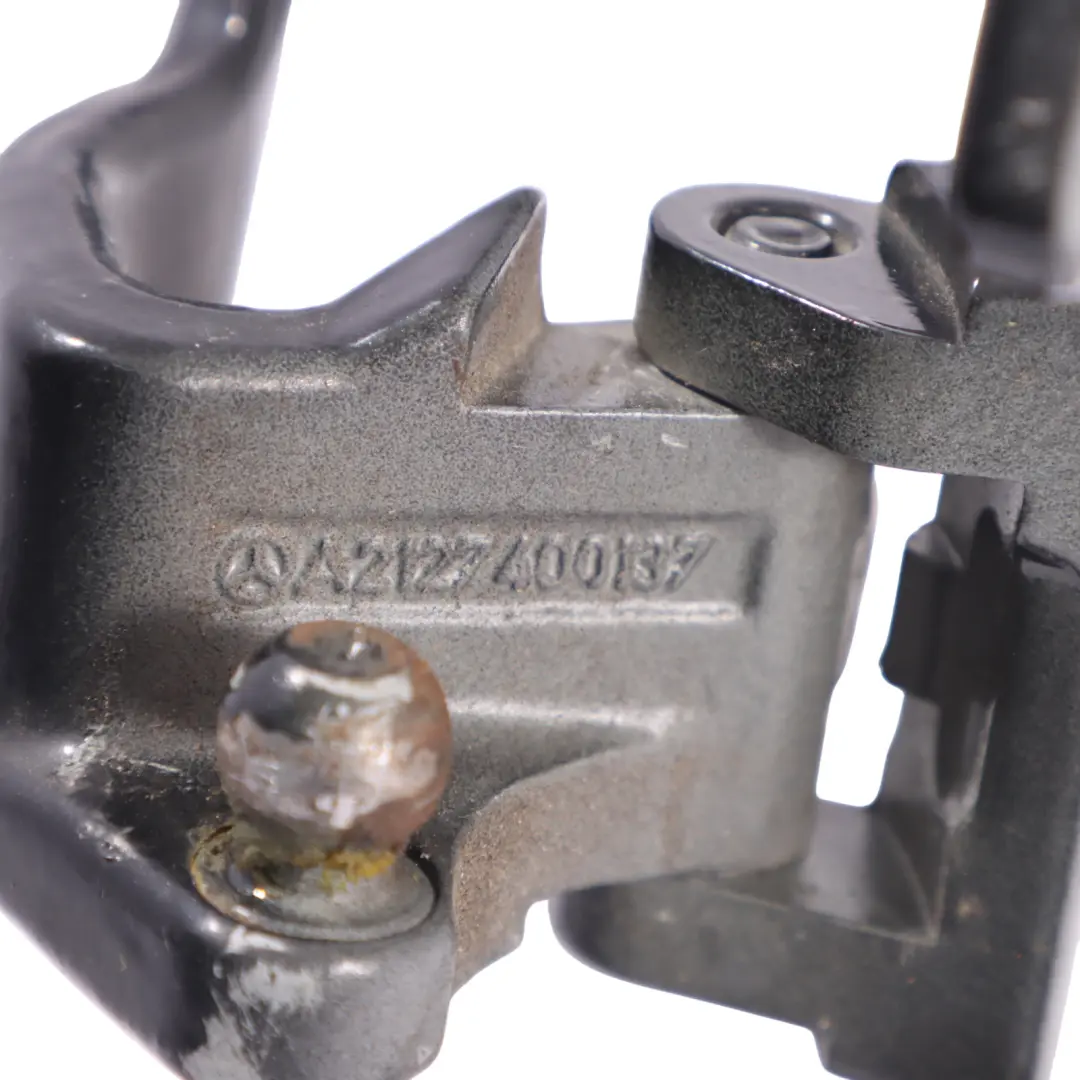 Mercedes S212 Charnière De Couvercle De Coffre Gauche Noir Obsidienne - 197 - SKU A2127400137-OB - Numéro de pièce A2127400137