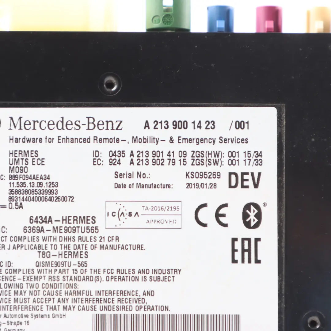 W470 Bluetooth Module Control Unit to Mercedes with Part number A2139001423 Mercedes W470 Bluetooth Module Control Unit - SKU A2139001423 - Part number A2139001423