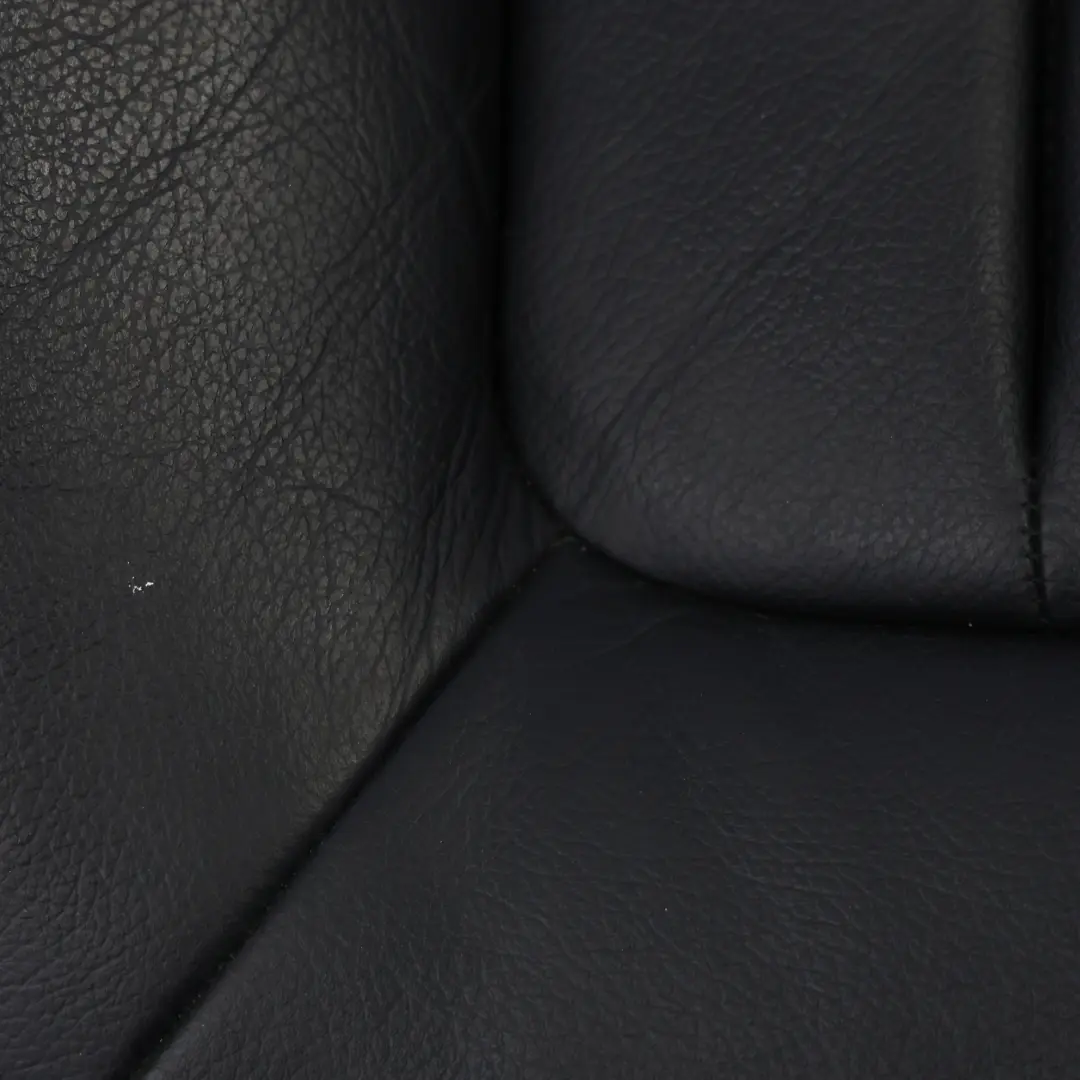 W218 Poggiatesta Sedile Anteriore Destro Pelle Nero per Mercedes CLS con numero di parte A2189701550 Mercedes CLS W218 Poggiatesta Sedile Anteriore Destro Pelle Nero - SKU A2189701550 - Numero di parte A2189701550