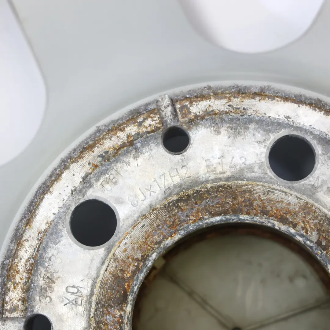 W216 W221 Silberne Leicht metall felge 17" 8J ET:43 für Mercedes mit Teilenummer A2214010202 Mercedes W216 W221 Silberne Leicht metall felge 17" 8J ET:43 - SKU A2214010202-2 - Teilenummer A2214010202