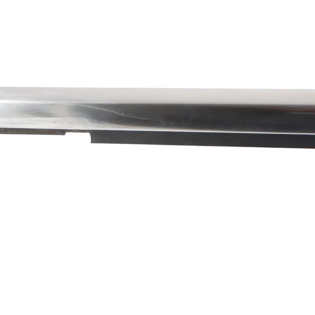 Porta anteriore destra Finitura Striscia per finestrino Cromo per Mercedes W221 con numero di parte A2216903480 Mercedes W221 Porta anteriore destra Finitura Striscia per finestrino Cromo - SKU A2216903480 - Numero di parte A2216903480