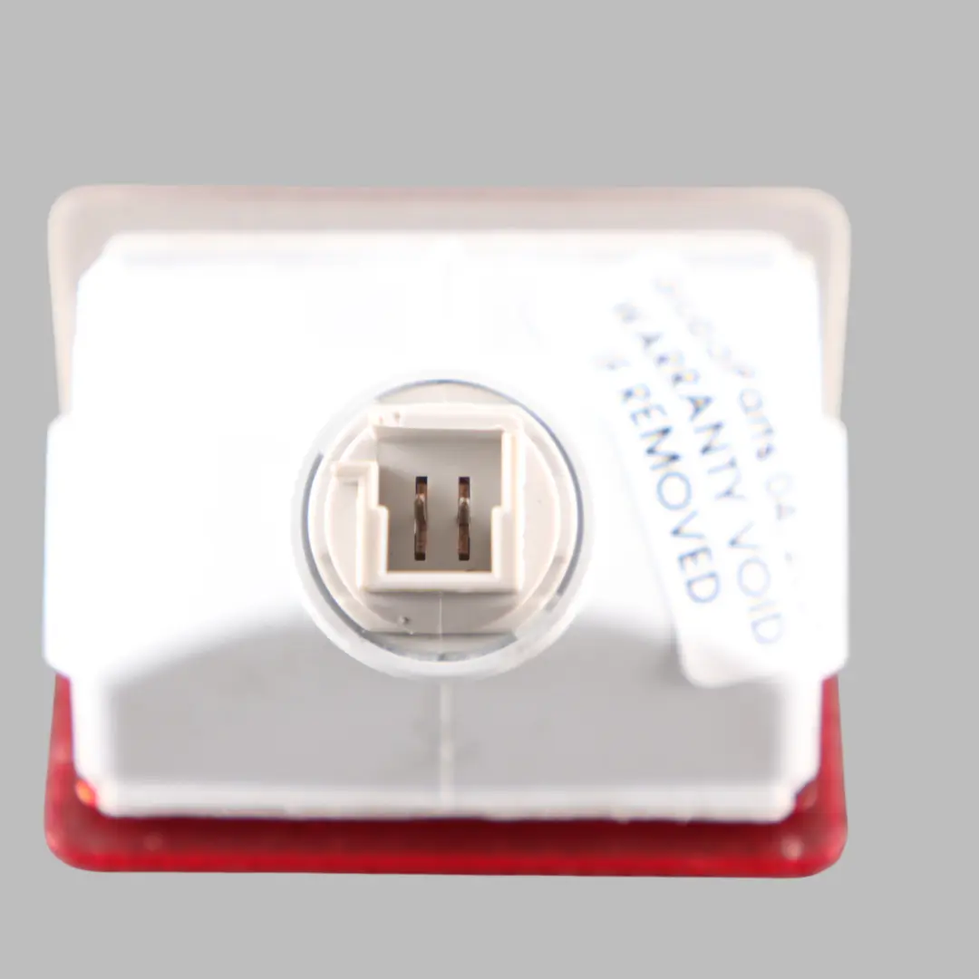 Mercedes W204 W207 Lampe Interieure du Couvercle de Coffre - SKU A2218202101 - Numéro de pièce A2218202101