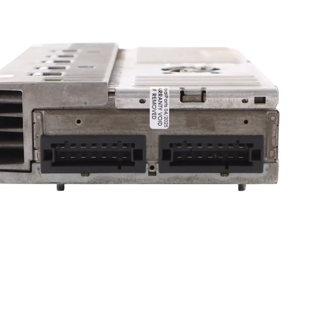 Hifi System Amplifier Harman Kardon to Mercedes W221 with Part number A2219005302 Mercedes W221 Hifi System Amplifier Harman Kardon - SKU A2219005302 - Part number A2219005302