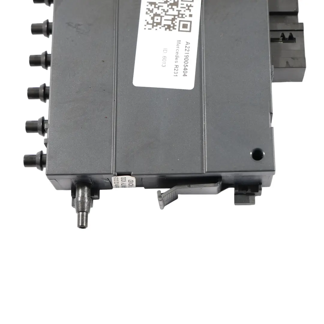 Memory Control Unit Module Front Right to Mercedes R231 Seat with Part number A2219005404 Mercedes R231 Seat Memory Control Unit Module Front Right - SKU A2219005404 - Part number A2219005404