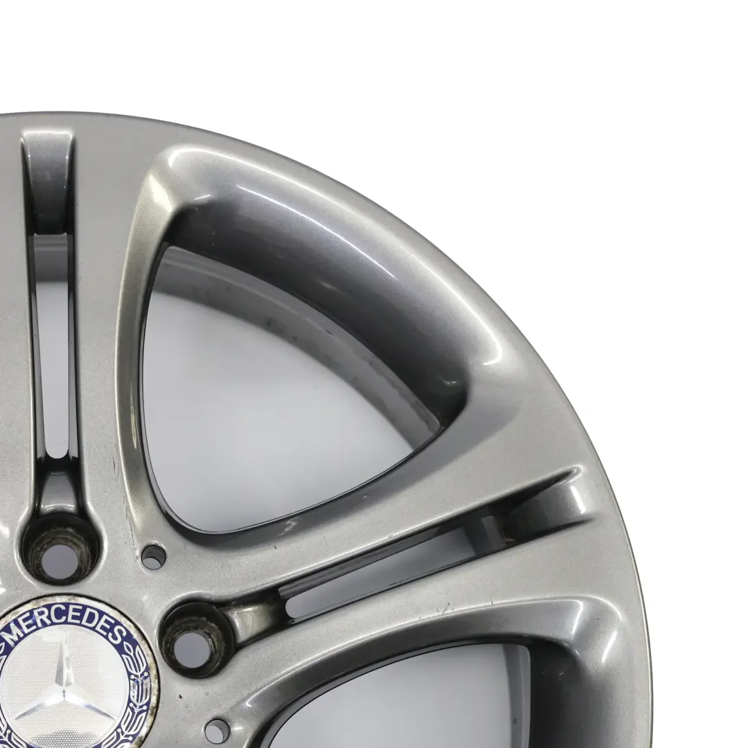 Grigio Cerchio Lega 17" 7.5J ET:52.5 per Mercedes W176 W246 con numero di parte A2464011002 Mercedes W176 W246 Grigio Cerchio Lega 17" 7.5J ET:52.5 - SKU A2464011002-4 - Numero di parte A2464011002