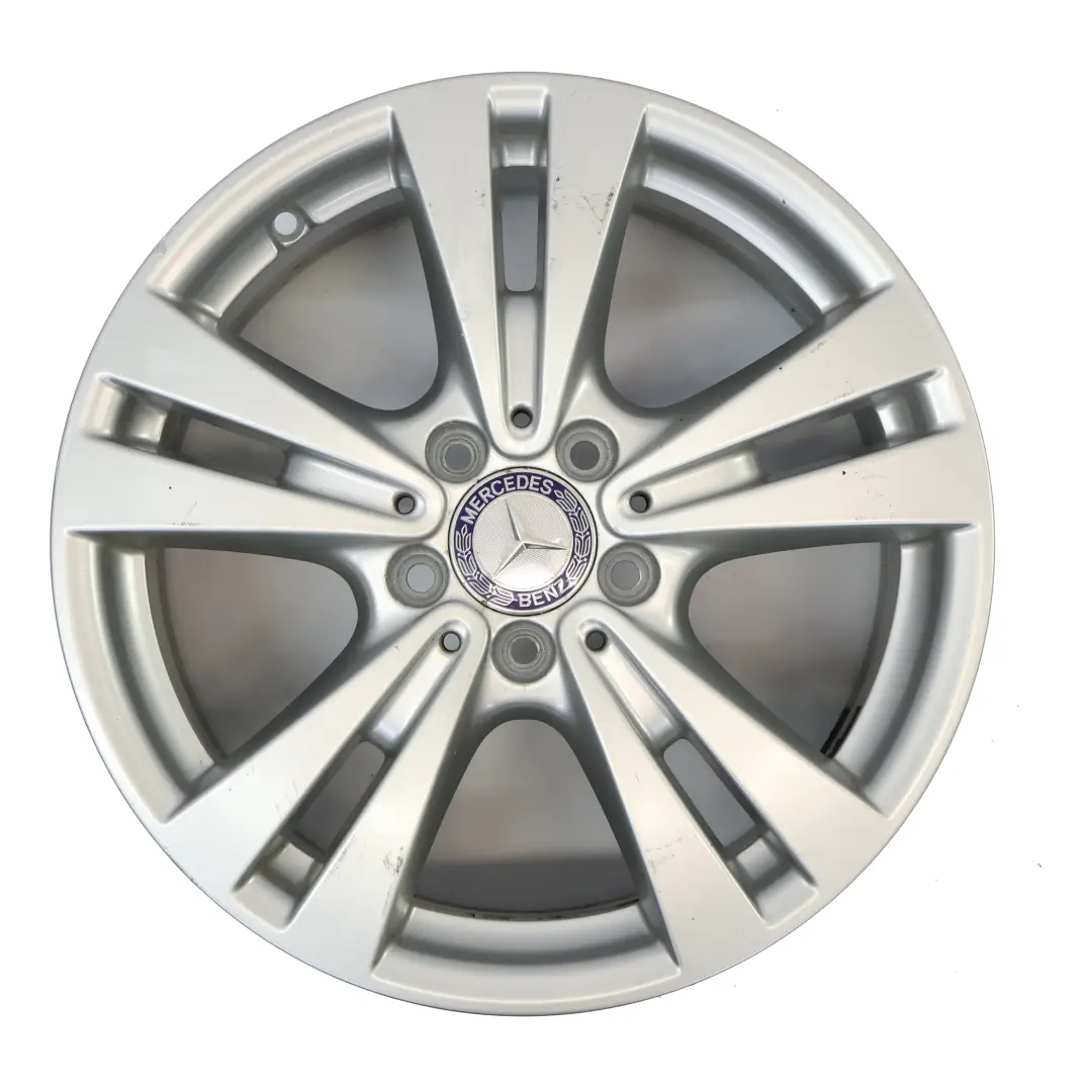 Argent Jante alliage 17" 7,5J ET:52,5 pour Mercedes W176 W246 à propos du numéro de pièce A2464011400 Mercedes W176 W246 Argent Jante alliage 17" 7,5J ET:52,5 - SKU A2464011400-1 - Numéro de pièce A2464011400