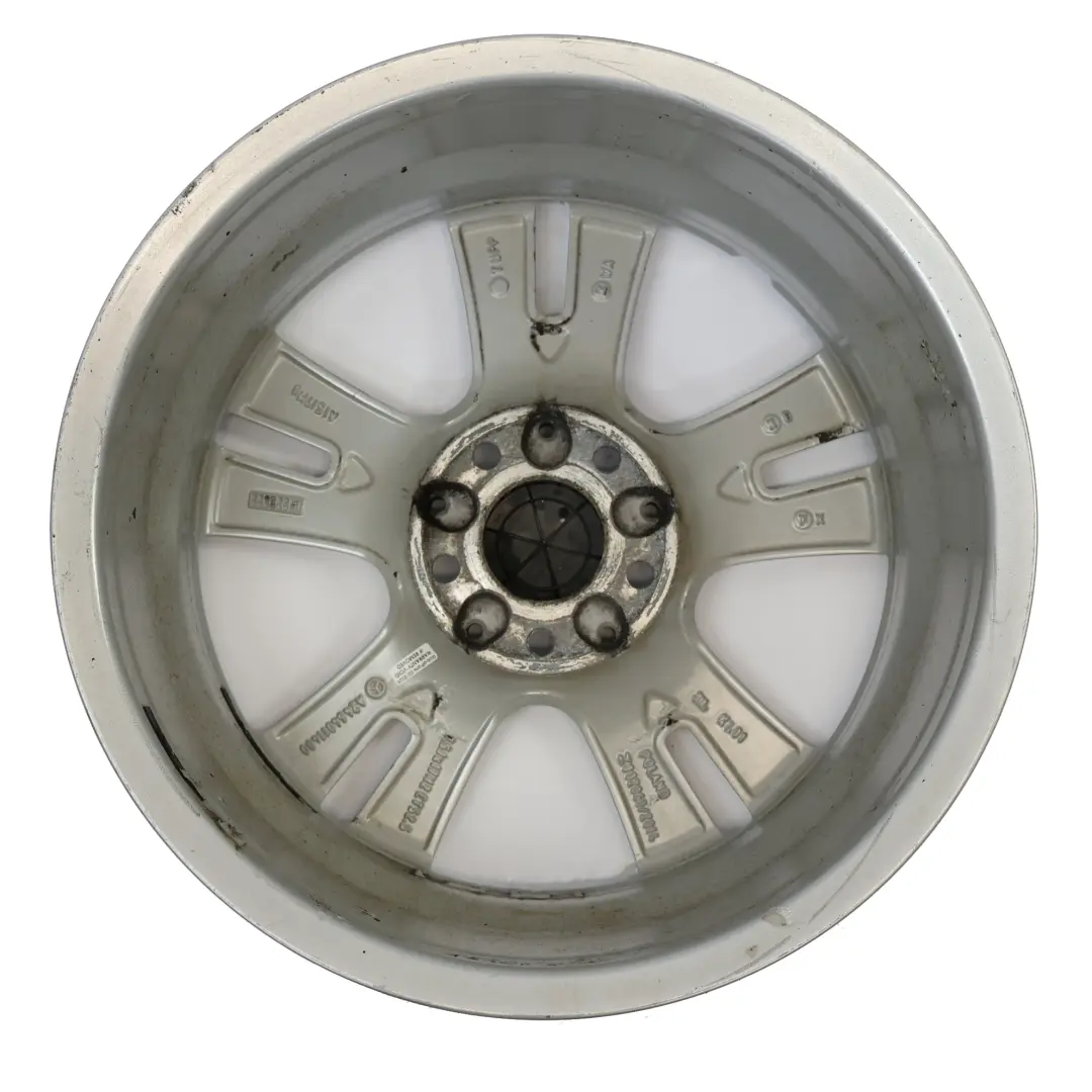 Felga Aluminiowa Srebrna Mercedes W176 W246 17" 7,5J ET:52,5 do o numerze A2464011400 Felga Aluminiowa Srebrna Mercedes W176 W246 17" 7,5J ET:52,5 - SKU A2464011400-1 - Numer Części A2464011400