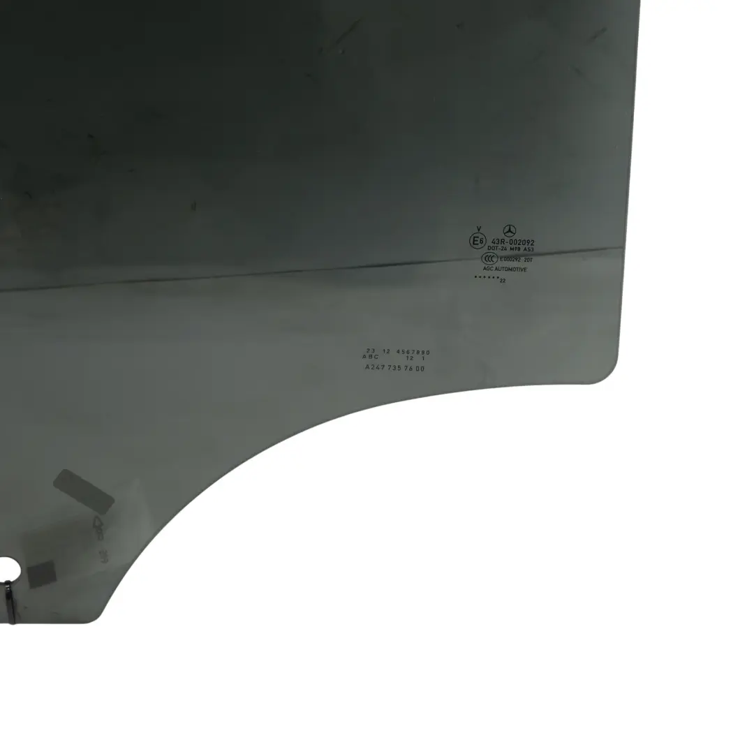 Vitre Latérale Arrière Droite Teintée AS3 pour Mercedes H243 EQA à propos du numéro de pièce A2477357600 Mercedes H243 EQA Vitre Latérale Arrière Droite Teintée AS3 - SKU A2477357600 - Numéro de pièce A2477357600