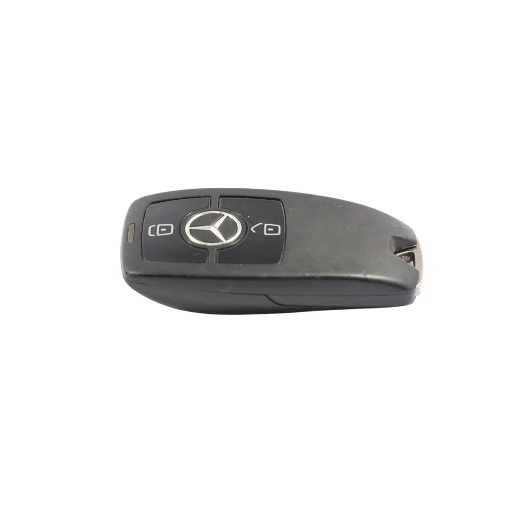 Radio Remote Alarm Key Fob Pulsante per Mercedes W906 con numero di parte A2479052607 Mercedes W906 Radio Remote Alarm Key Fob Pulsante - SKU A2479052607 - Numero di parte A2479052607