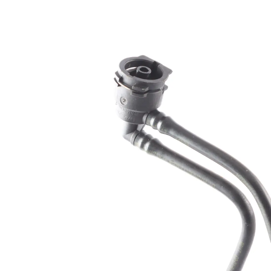 Radiator Breather Pipe Line Right O/S Expansion Tank to Mercedes X253 with Part number A2535010925 Mercedes X253 Radiator Breather Pipe Line Right O/S Expansion Tank - SKU A2535010925 - Part number A2535010925