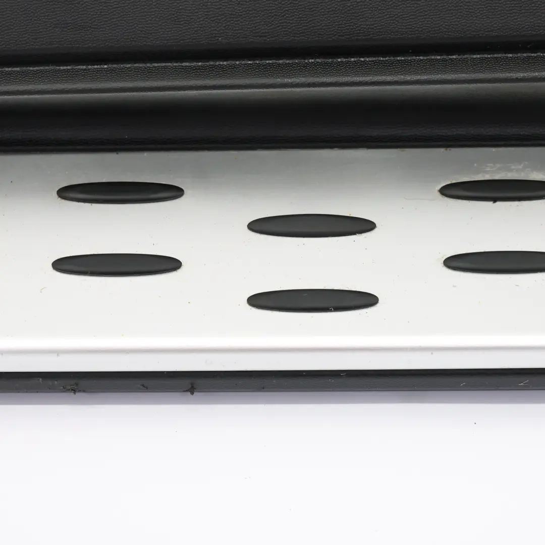 Davanzale Mercedes X253 Sinistra Ingresso Coperchio Piastra per con numero di parte A2536980300 Davanzale Mercedes X253 Sinistra Ingresso Coperchio Piastra - SKU A2536980300 - Numero di parte A2536980300