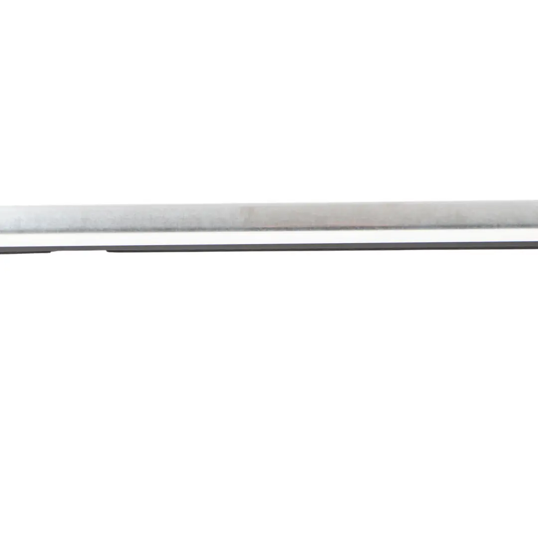 Striscia Del Finestrino Posteriore Sinistra Rail per Mercedes W204 con numero di parte A2537300124 Mercedes W204 Striscia Del Finestrino Posteriore Sinistra Rail - SKU A2537300124 - Numero di parte A2537300124