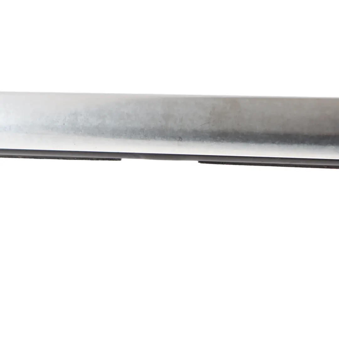 Striscia Del Finestrino Posteriore Sinistra Rail per Mercedes W204 con numero di parte A2537300124 Mercedes W204 Striscia Del Finestrino Posteriore Sinistra Rail - SKU A2537300124 - Numero di parte A2537300124