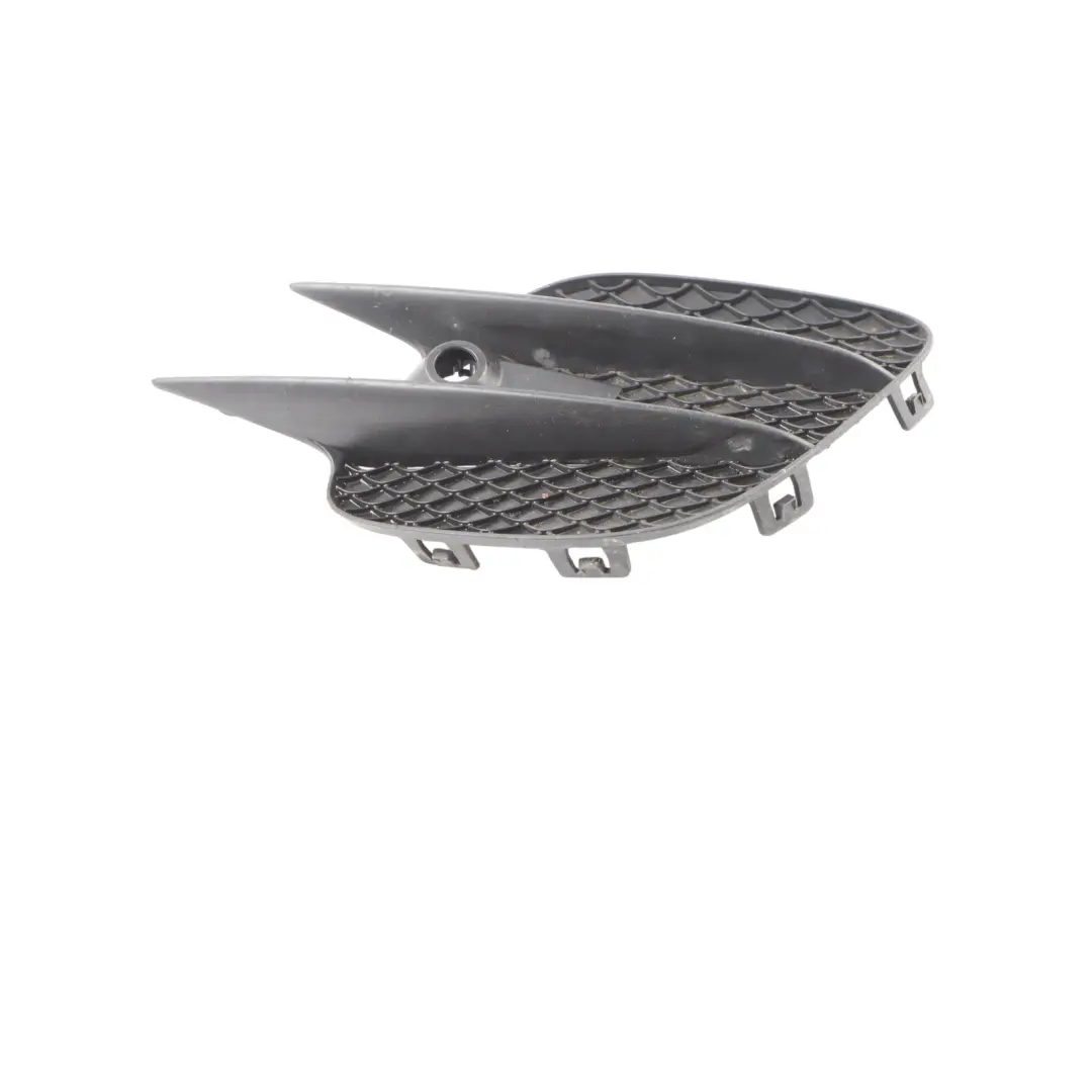 Garniture Pare Chocs Avant Droite Modèle Standard pour Mercedes X253 à propos du numéro de pièce A2538853600 Mercedes X253 Garniture Pare Chocs Avant Droite Modèle Standard - SKU A2538853600 - Numéro de pièce A2538853600